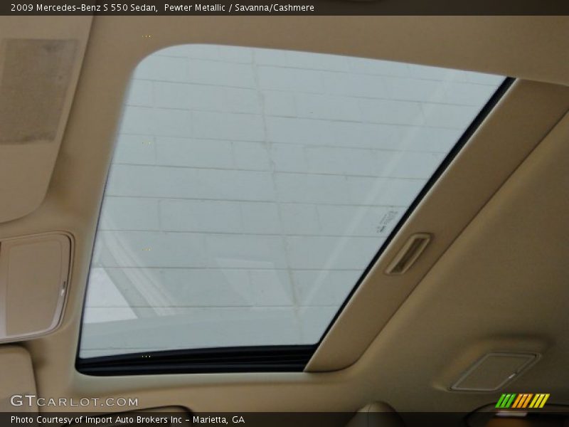 Sunroof of 2009 S 550 Sedan