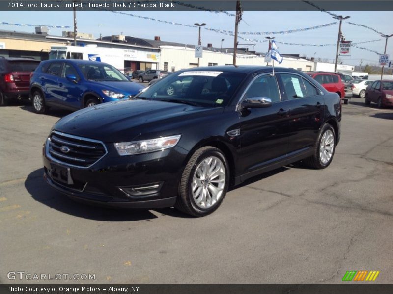 Tuxedo Black / Charcoal Black 2014 Ford Taurus Limited