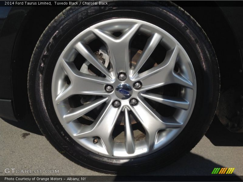 Tuxedo Black / Charcoal Black 2014 Ford Taurus Limited
