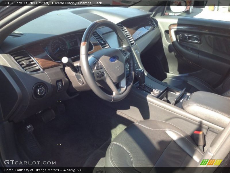 Tuxedo Black / Charcoal Black 2014 Ford Taurus Limited