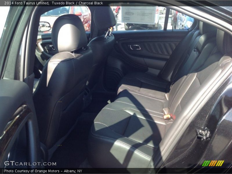 Tuxedo Black / Charcoal Black 2014 Ford Taurus Limited
