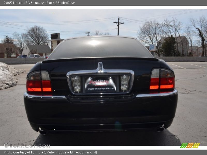 Black / Shale/Dove 2005 Lincoln LS V6 Luxury