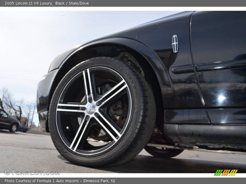 Black / Shale/Dove 2005 Lincoln LS V6 Luxury