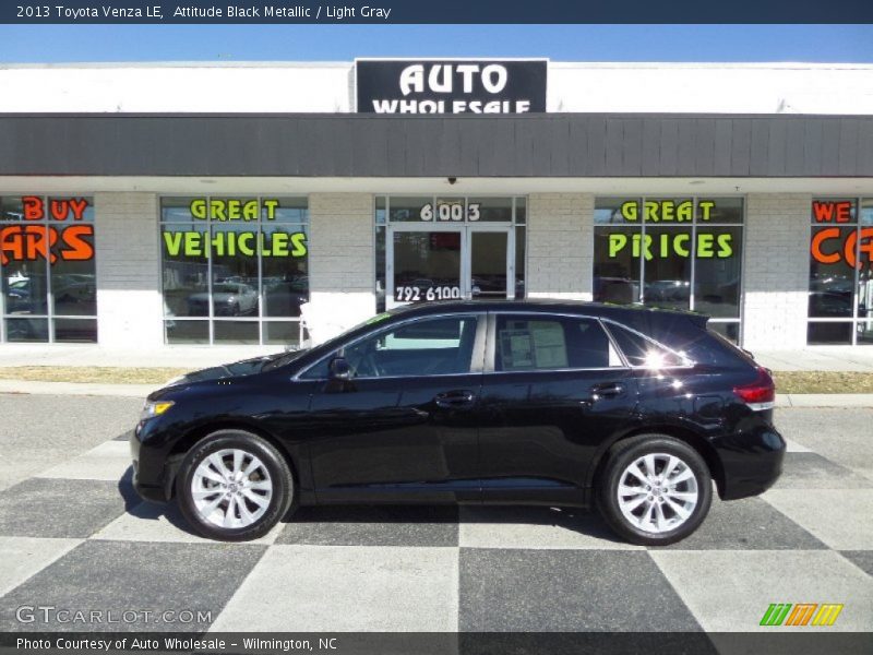 Attitude Black Metallic / Light Gray 2013 Toyota Venza LE
