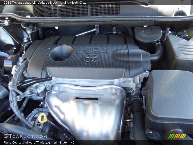 Attitude Black Metallic / Light Gray 2013 Toyota Venza LE