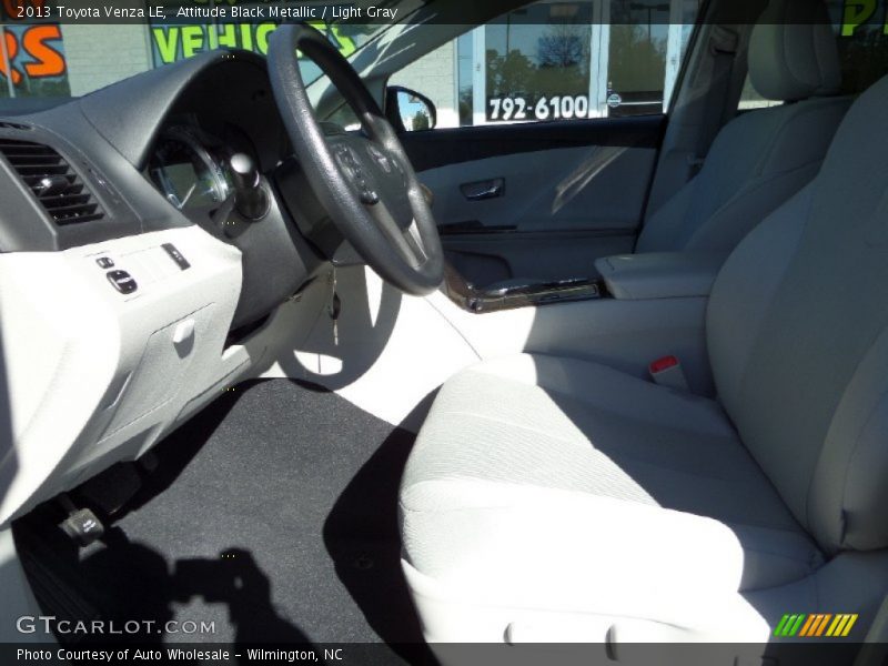 Attitude Black Metallic / Light Gray 2013 Toyota Venza LE