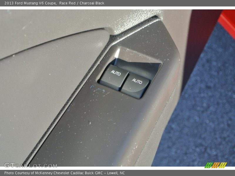 Race Red / Charcoal Black 2013 Ford Mustang V6 Coupe