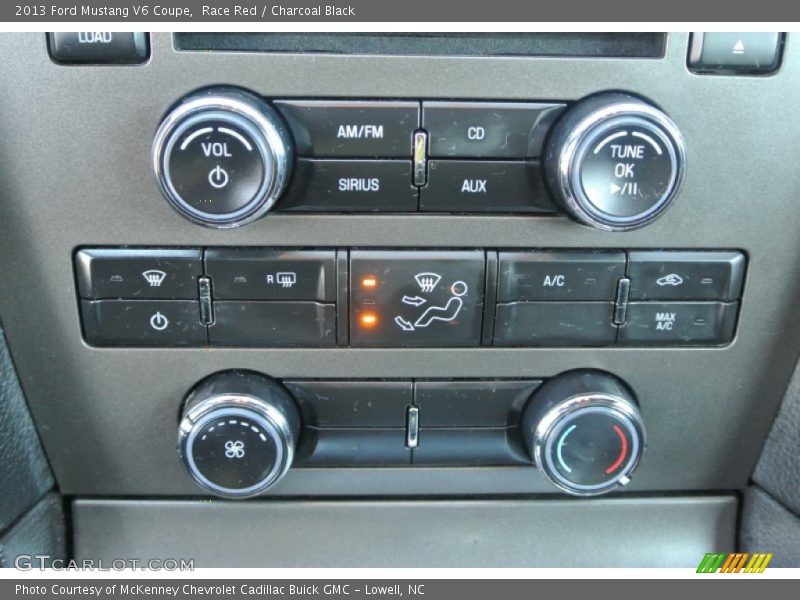 Race Red / Charcoal Black 2013 Ford Mustang V6 Coupe