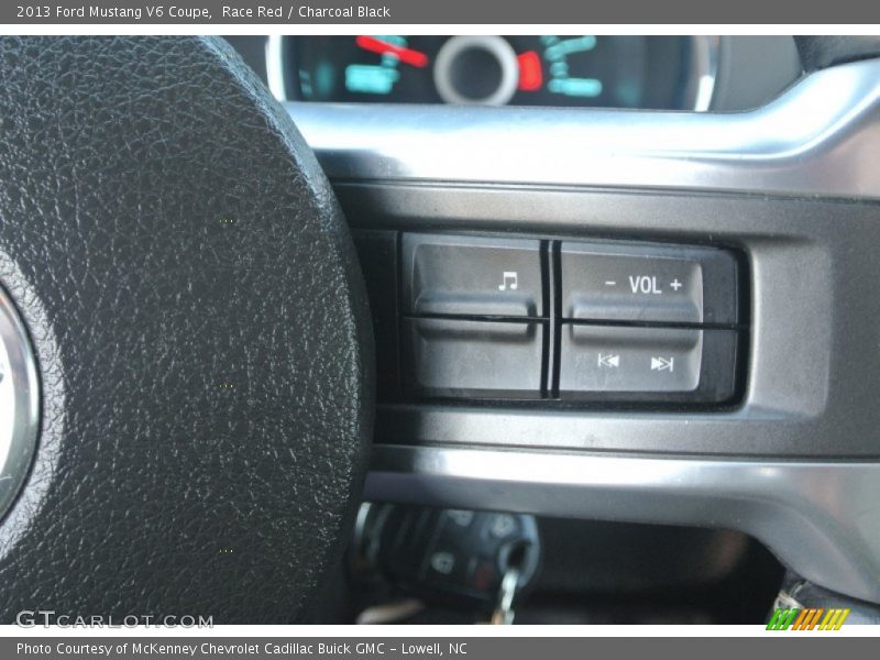 Race Red / Charcoal Black 2013 Ford Mustang V6 Coupe