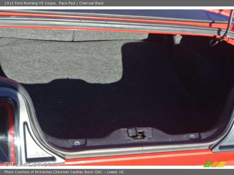 Race Red / Charcoal Black 2013 Ford Mustang V6 Coupe