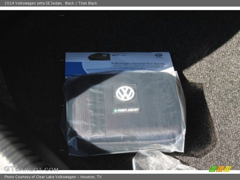 Black / Titan Black 2014 Volkswagen Jetta SE Sedan
