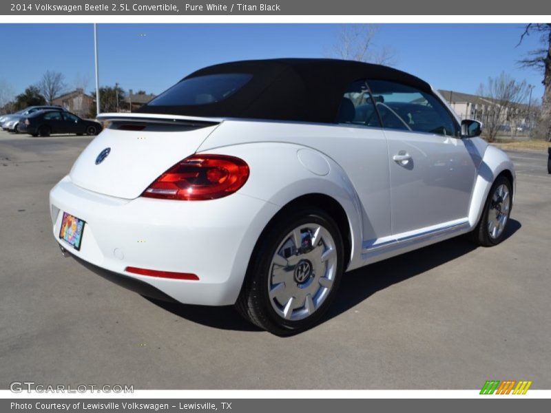 Pure White / Titan Black 2014 Volkswagen Beetle 2.5L Convertible