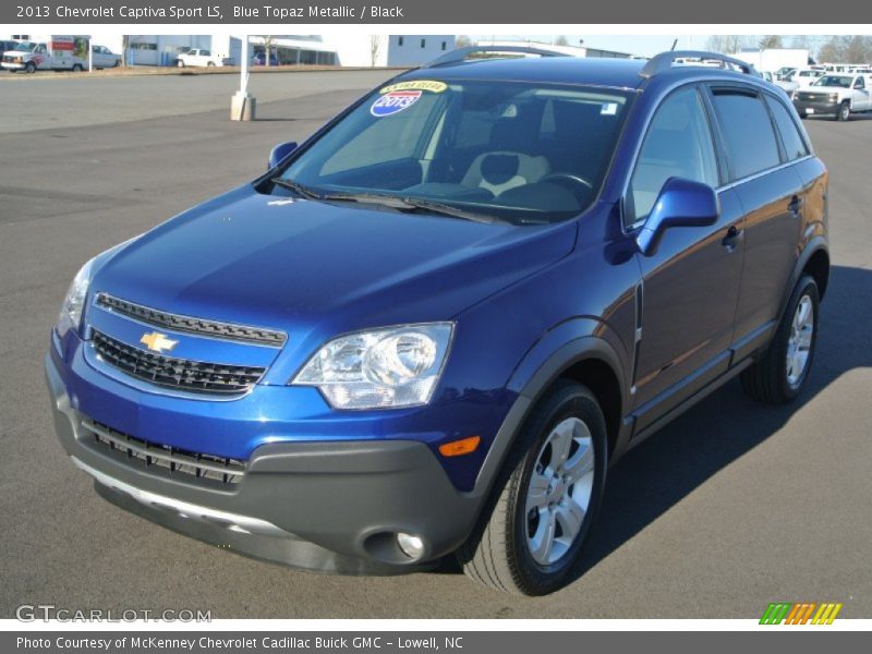 Front 3/4 View of 2013 Captiva Sport LS