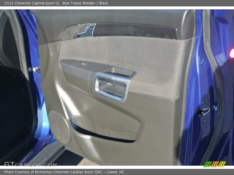 Blue Topaz Metallic / Black 2013 Chevrolet Captiva Sport LS