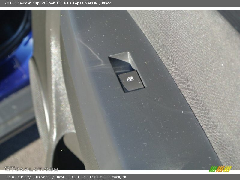 Blue Topaz Metallic / Black 2013 Chevrolet Captiva Sport LS