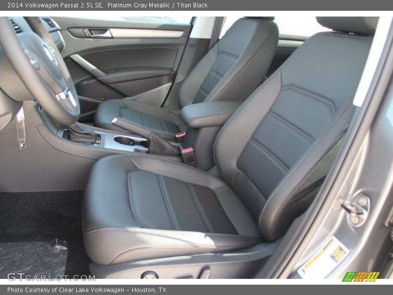 Platinum Gray Metallic / Titan Black 2014 Volkswagen Passat 2.5L SE