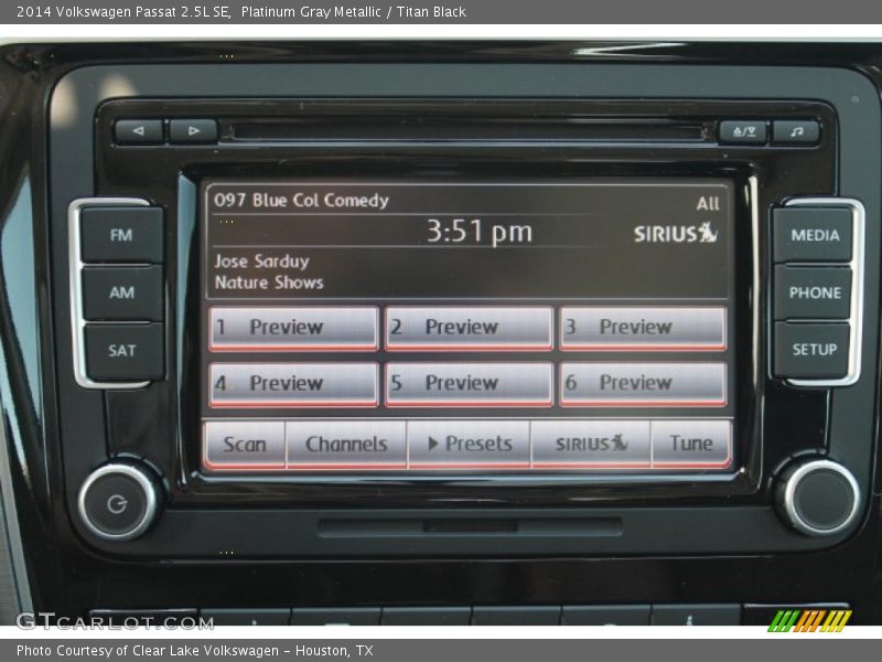 Platinum Gray Metallic / Titan Black 2014 Volkswagen Passat 2.5L SE