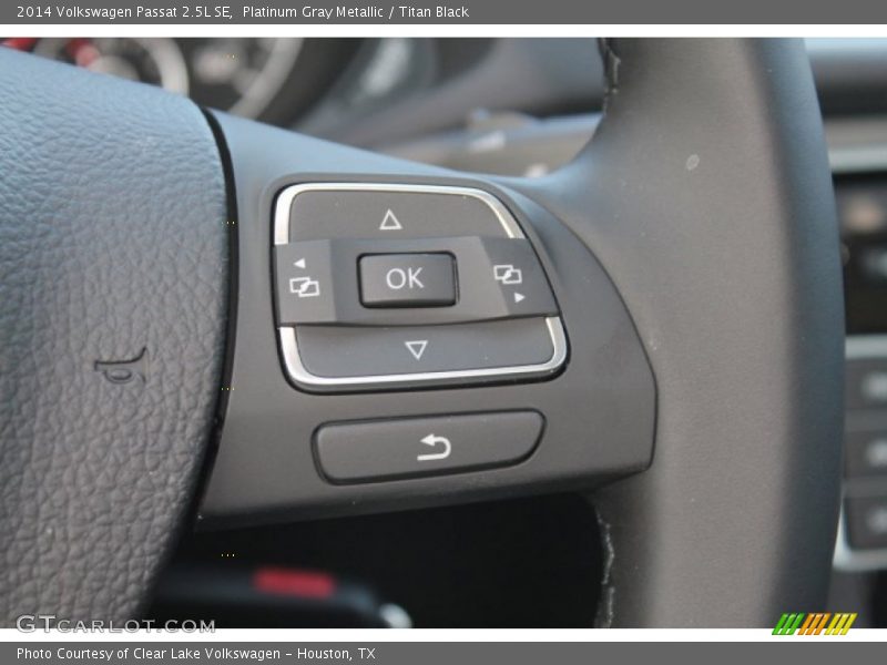 Platinum Gray Metallic / Titan Black 2014 Volkswagen Passat 2.5L SE