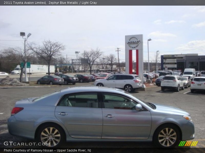 Zephyr Blue Metallic / Light Gray 2011 Toyota Avalon Limited