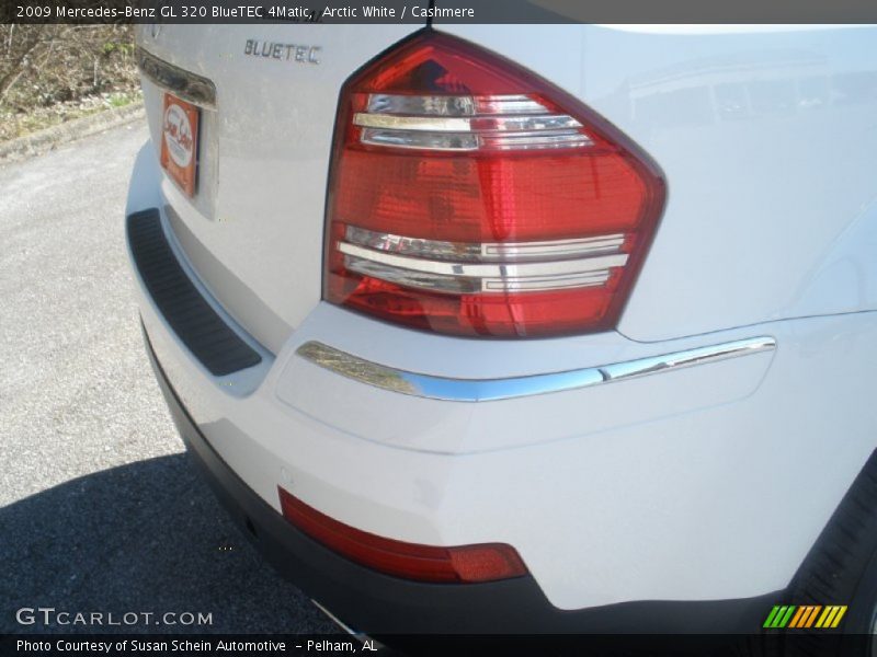 Arctic White / Cashmere 2009 Mercedes-Benz GL 320 BlueTEC 4Matic