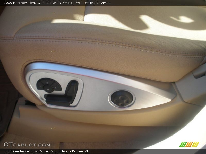 Arctic White / Cashmere 2009 Mercedes-Benz GL 320 BlueTEC 4Matic