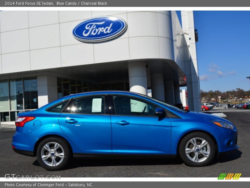 Blue Candy / Charcoal Black 2014 Ford Focus SE Sedan