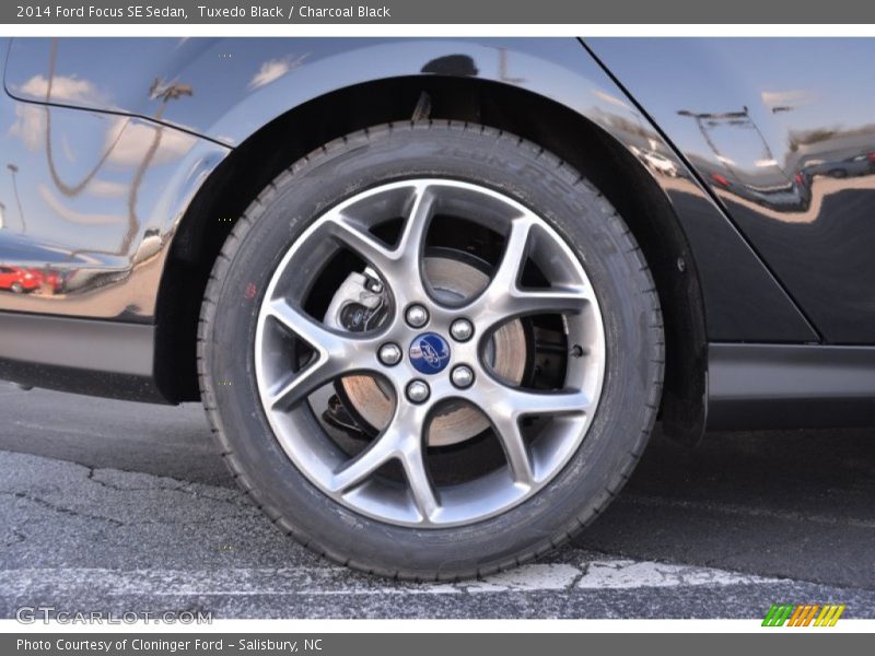 Tuxedo Black / Charcoal Black 2014 Ford Focus SE Sedan