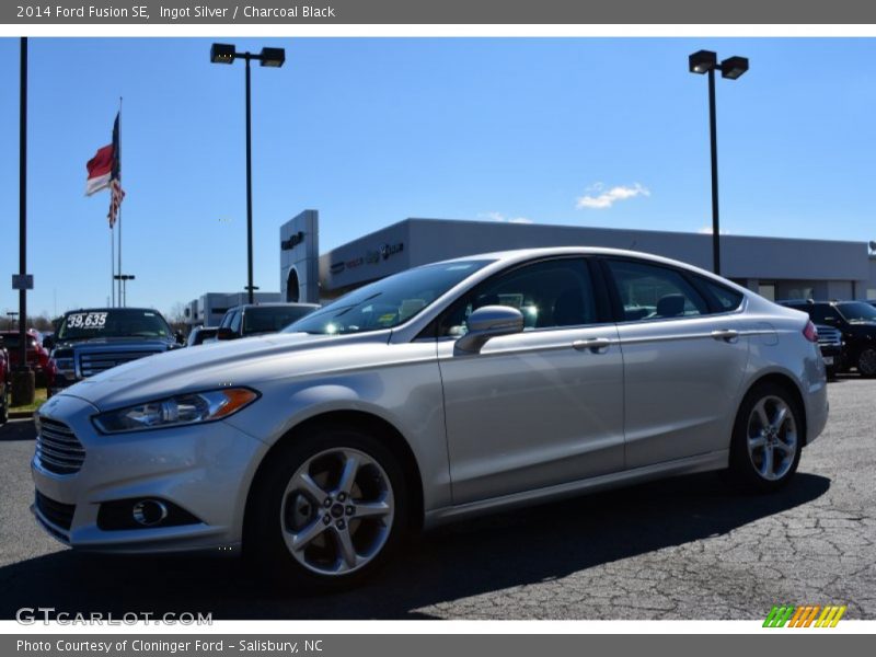 Ingot Silver / Charcoal Black 2014 Ford Fusion SE