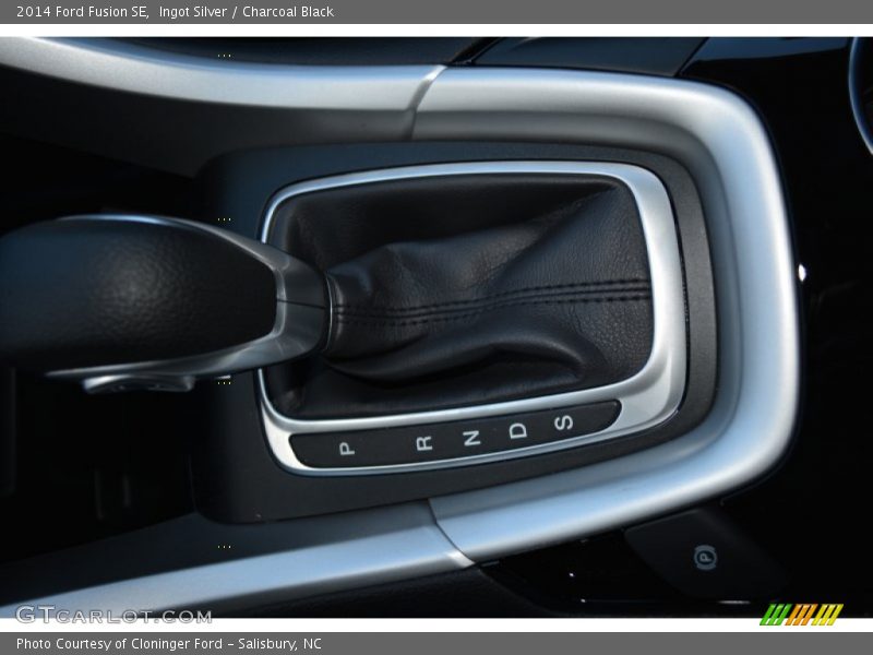 Ingot Silver / Charcoal Black 2014 Ford Fusion SE