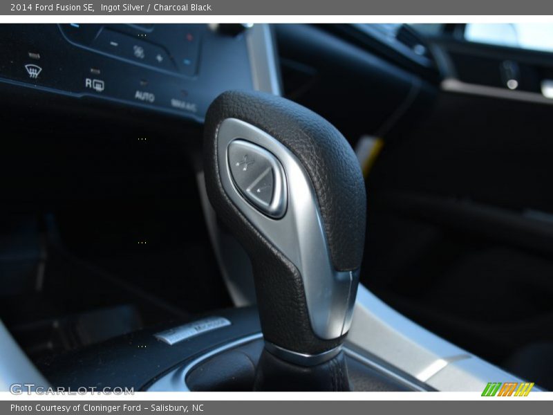 Ingot Silver / Charcoal Black 2014 Ford Fusion SE