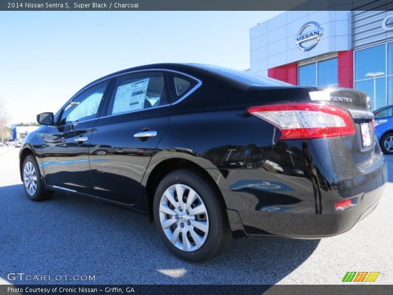 Super Black / Charcoal 2014 Nissan Sentra S
