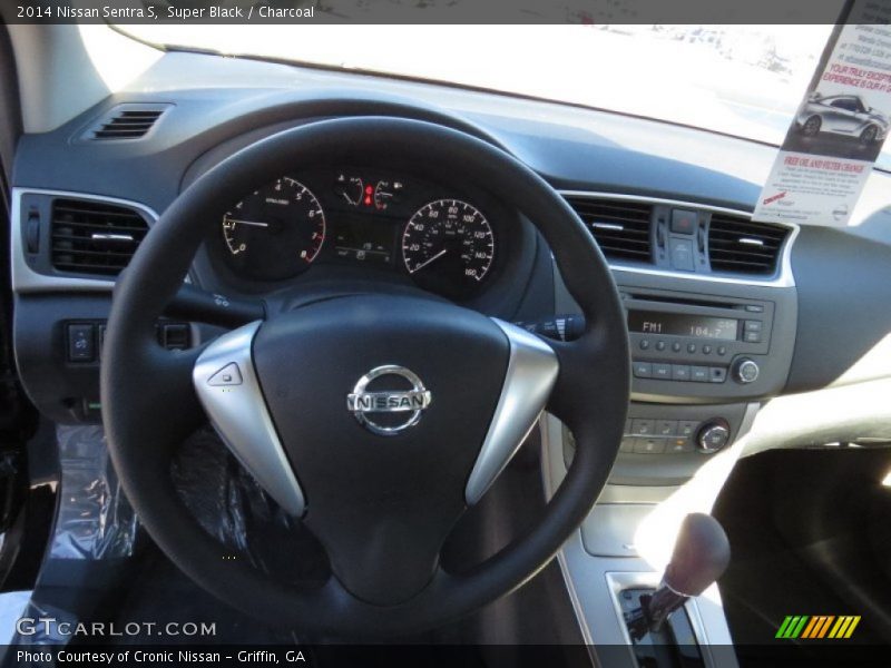 Super Black / Charcoal 2014 Nissan Sentra S