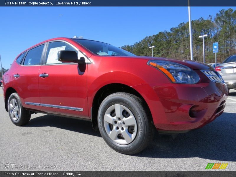 Cayenne Red / Black 2014 Nissan Rogue Select S