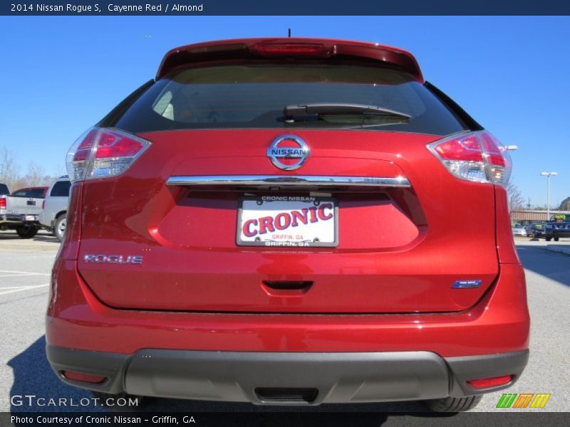 Cayenne Red / Almond 2014 Nissan Rogue S