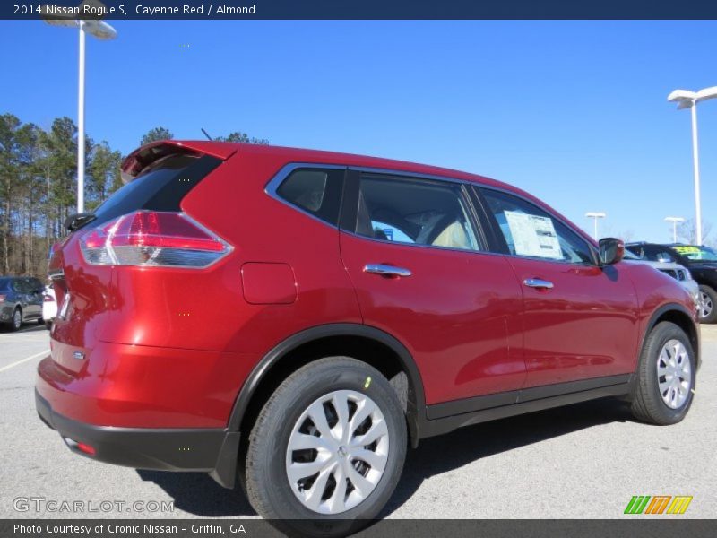 Cayenne Red / Almond 2014 Nissan Rogue S