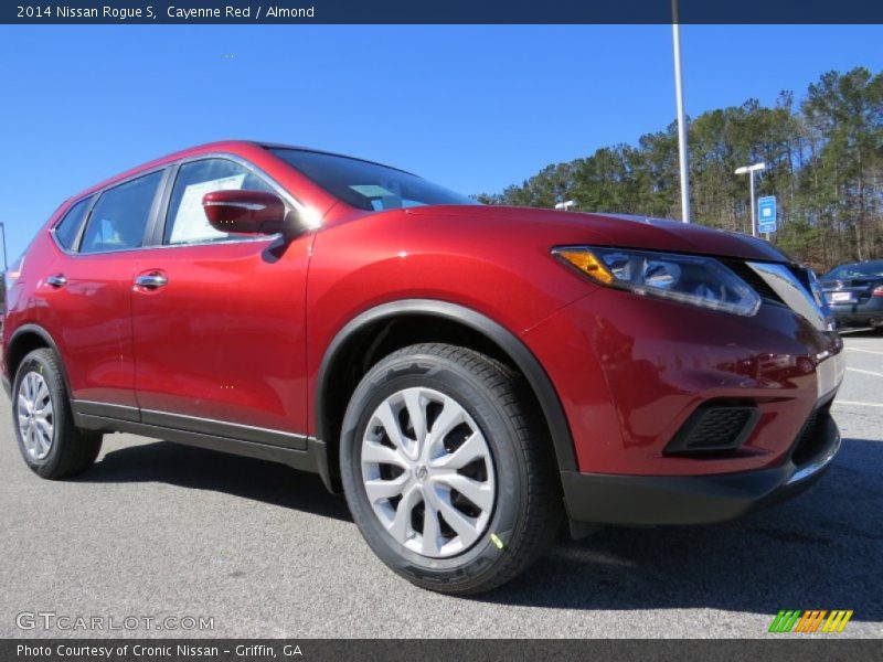 Cayenne Red / Almond 2014 Nissan Rogue S