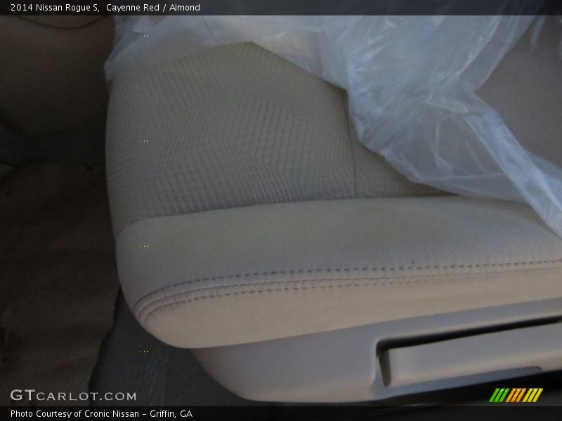 Cayenne Red / Almond 2014 Nissan Rogue S