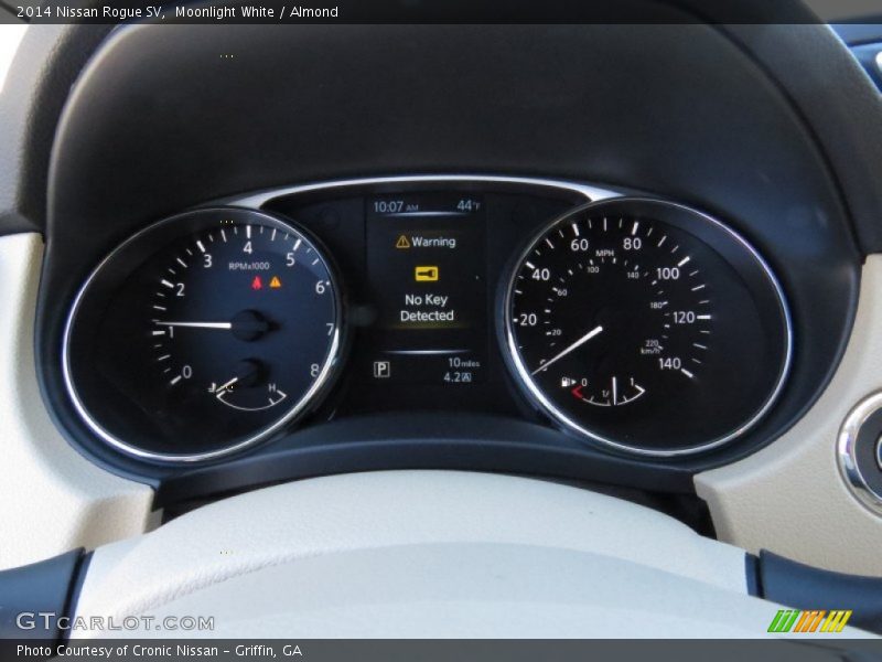 Moonlight White / Almond 2014 Nissan Rogue SV