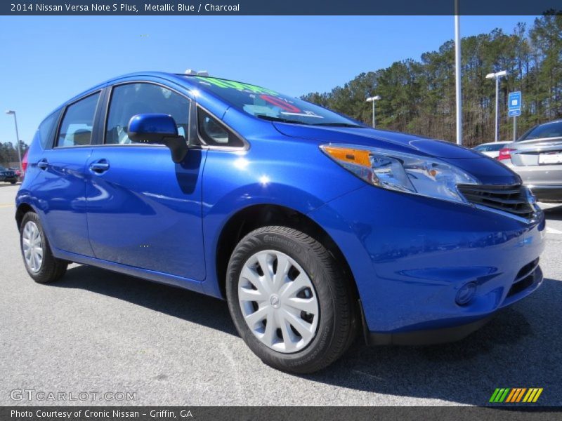 Front 3/4 View of 2014 Versa Note S Plus