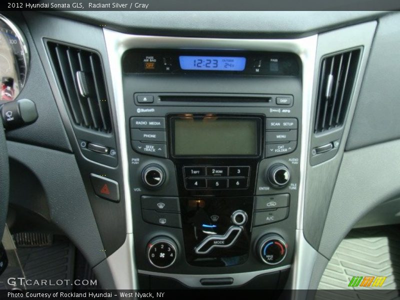 Radiant Silver / Gray 2012 Hyundai Sonata GLS