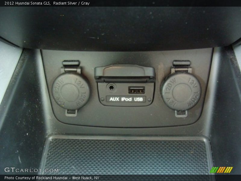 Radiant Silver / Gray 2012 Hyundai Sonata GLS