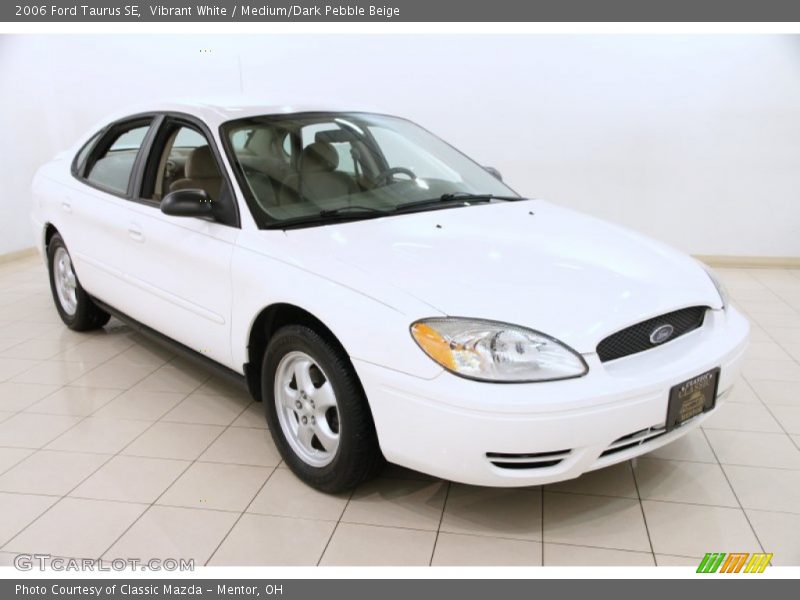 Vibrant White / Medium/Dark Pebble Beige 2006 Ford Taurus SE