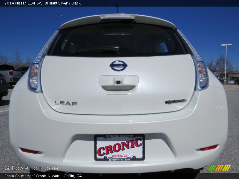 Brilliant Silver / Black 2014 Nissan LEAF SV