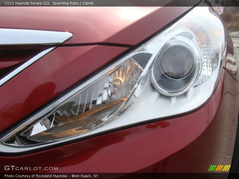 Sparkling Ruby / Camel 2013 Hyundai Sonata GLS