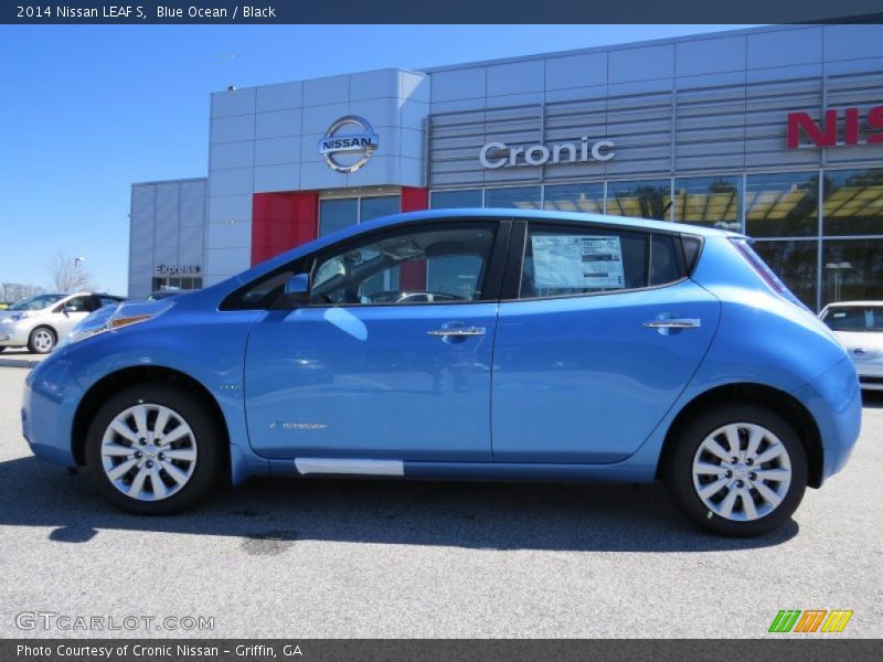 Blue Ocean / Black 2014 Nissan LEAF S