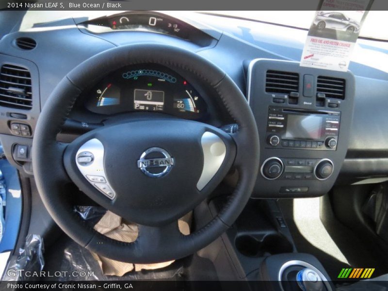 Dashboard of 2014 LEAF S