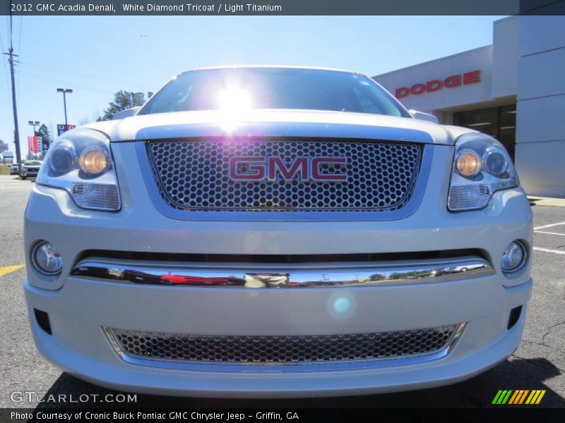 White Diamond Tricoat / Light Titanium 2012 GMC Acadia Denali