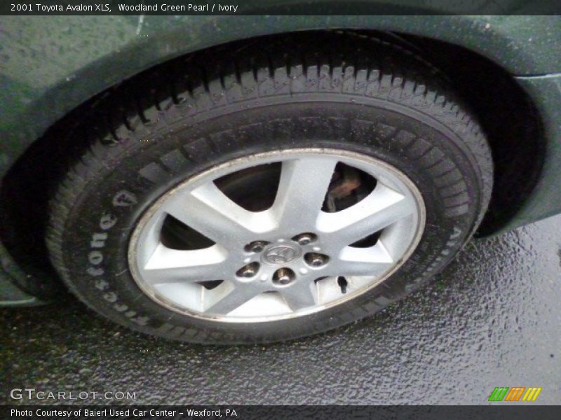 Woodland Green Pearl / Ivory 2001 Toyota Avalon XLS
