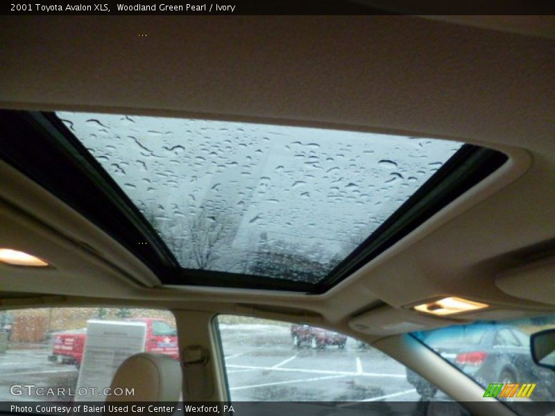 Woodland Green Pearl / Ivory 2001 Toyota Avalon XLS