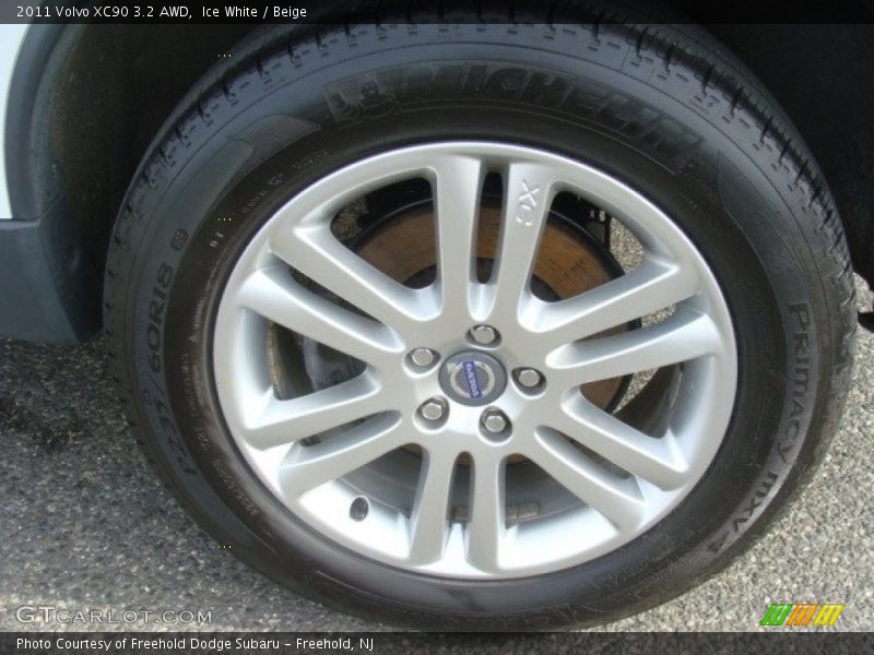 Ice White / Beige 2011 Volvo XC90 3.2 AWD